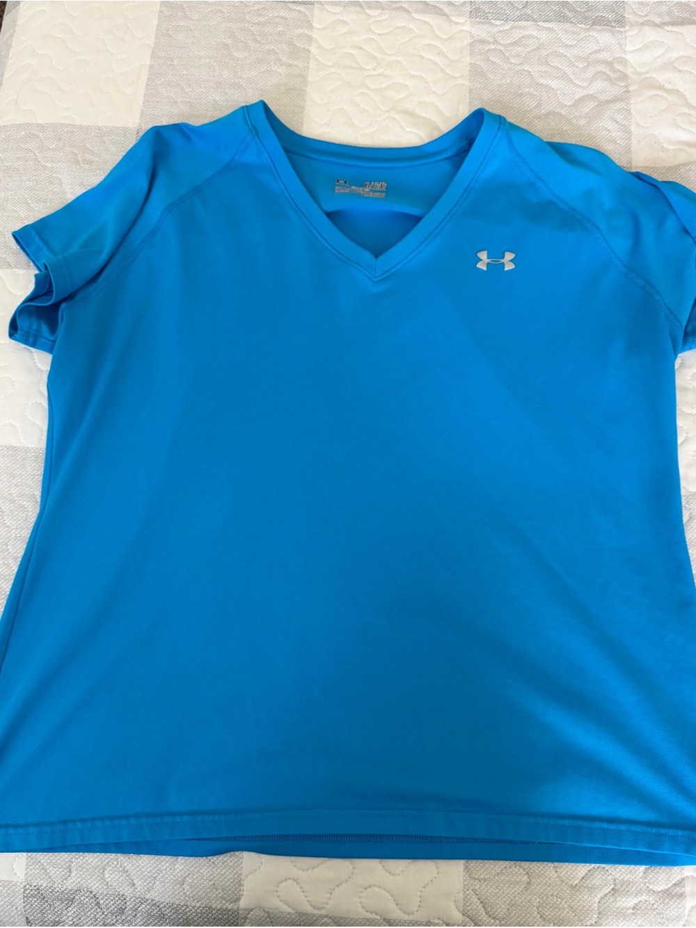 Under Armour Women’s Bright Blue V-Neck Tech Tee